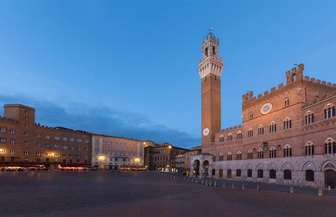 Torre Del Fuggisole Otel Siena 3*,